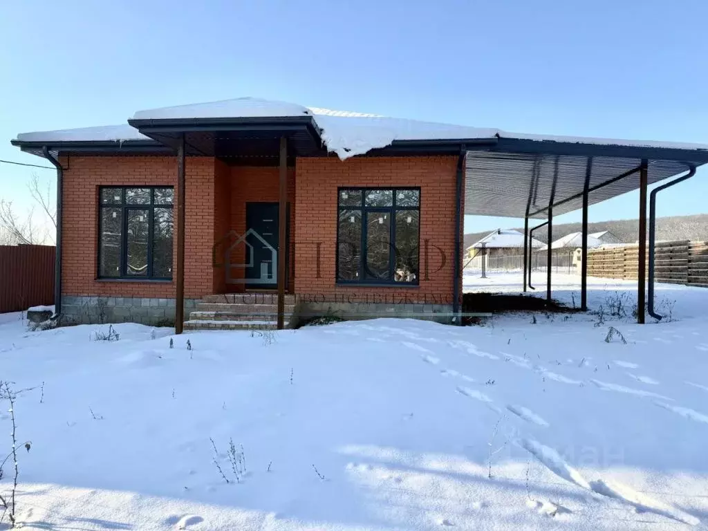 Дом в Белгородская область, Новооскольский муниципальный округ, с. ... - Фото 2