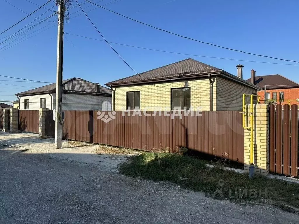 Дом в Краснодарский край, Крымск Ясная ул., 38 (100 м) - Фото 1