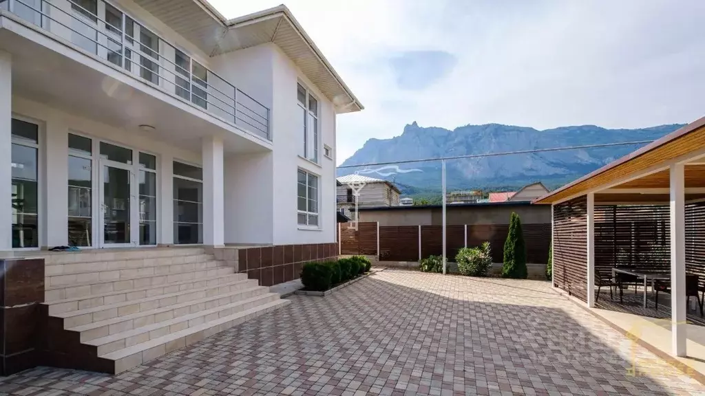 Дом в Крым, Ялта муниципальный округ, Кореиз пгт ул. 16 Сентября, 30 ... - Фото 1