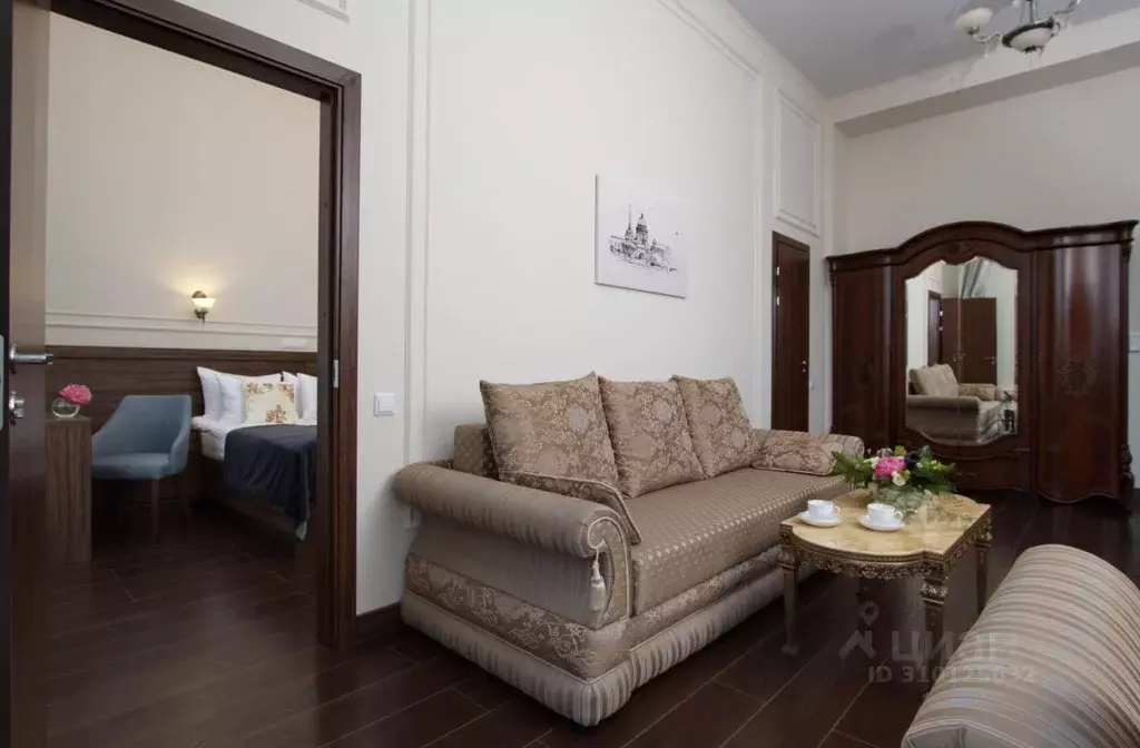 Комната Санкт-Петербург наб. Реки Фонтанки, 97 (44.0 м) - Фото 0