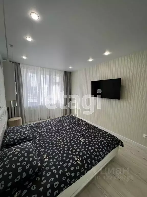 3-к кв. Тюменская область, Тюмень ул. Василия Подшибякина, 12к1 (83.6 ... - Фото 1