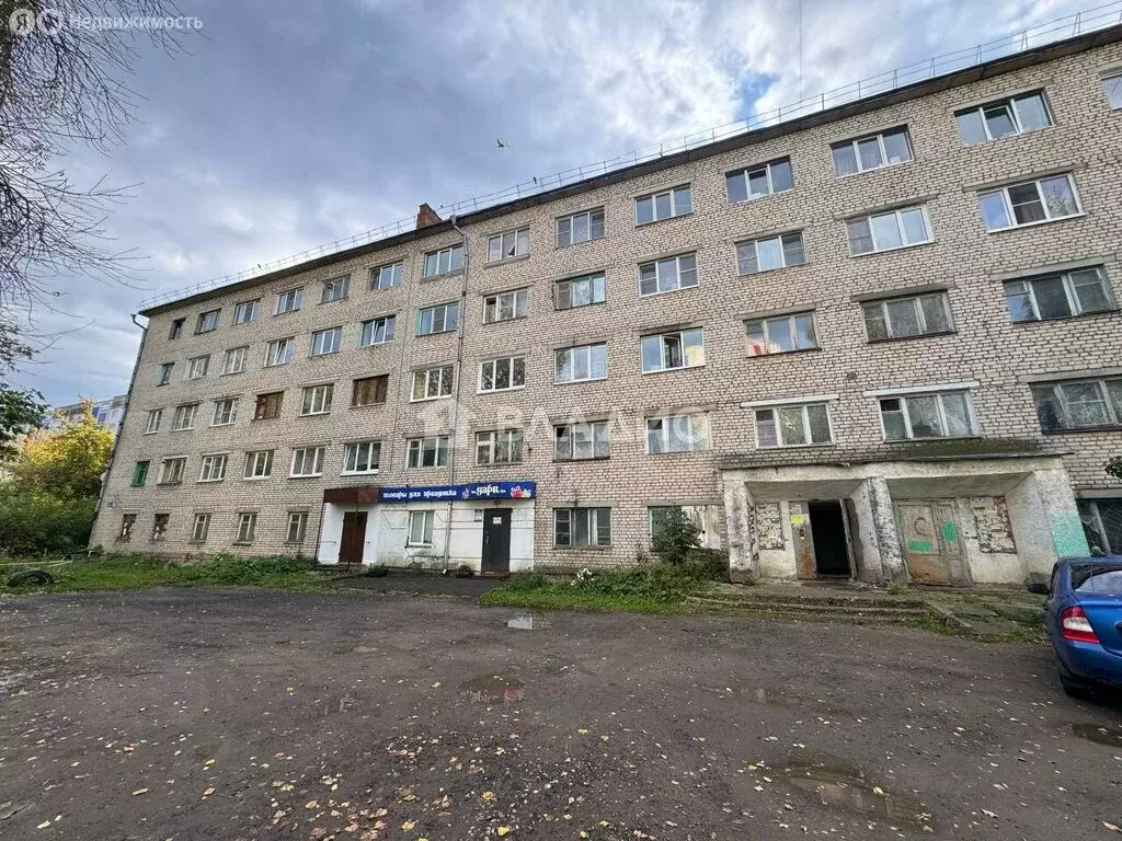 1к в 10-комнатной квартире (17.8 м) - Фото 0