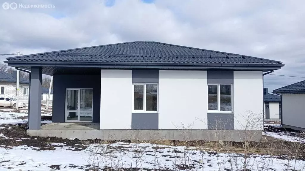 Дом в село Новогремяченское, Ленская улица (105 м) - Фото 2