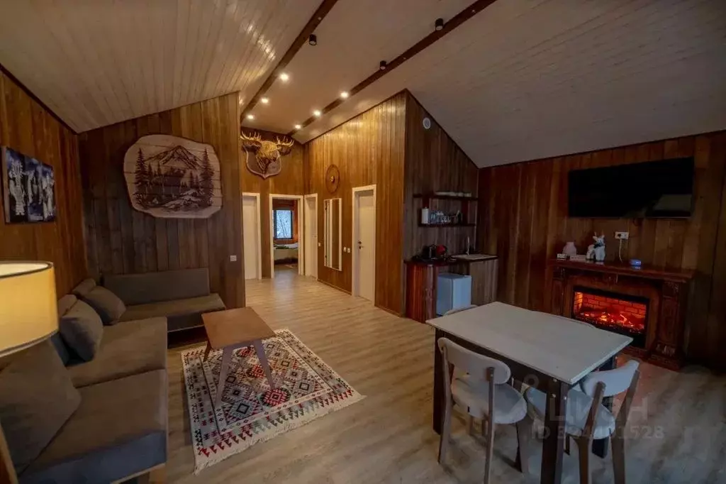 Дом в Мурманская область, Кольский район, Кильдинстрой городское ... - Фото 1