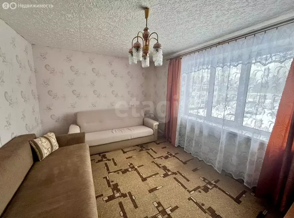 2-комнатная квартира: городской посёлок Будогощь, Советская улица, 115 ... - Фото 1