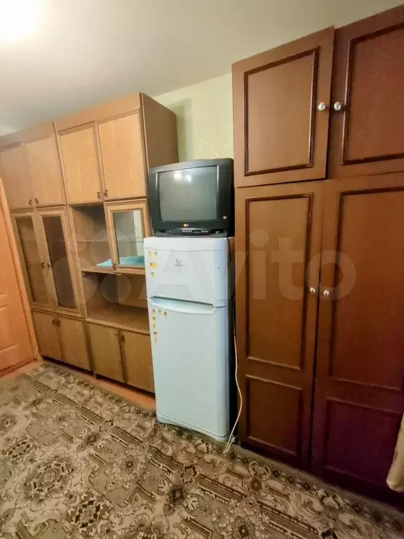 Комната 11 м в 3-к., 1/9 эт. - Фото 1