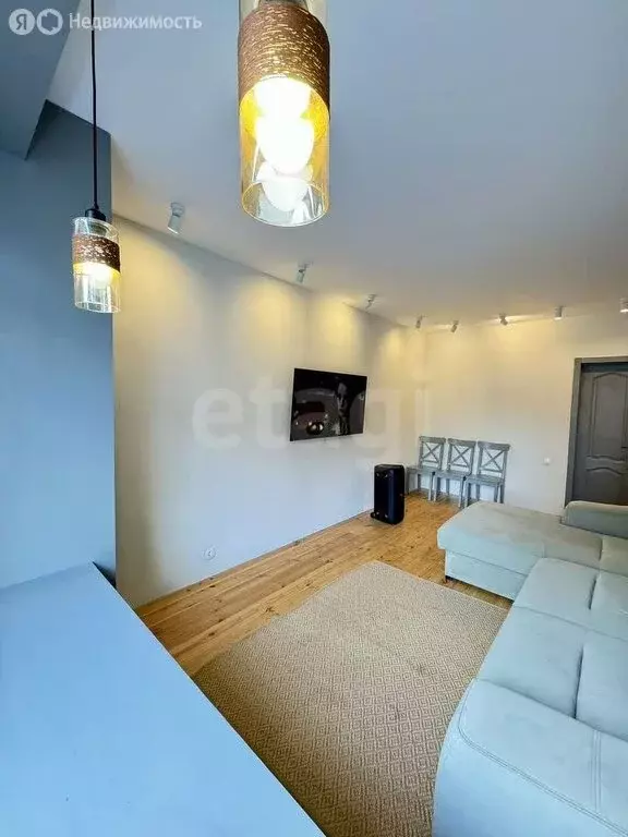 3-комнатная квартира: Кисловка, микрорайон Северный, улица Марины ... - Фото 2