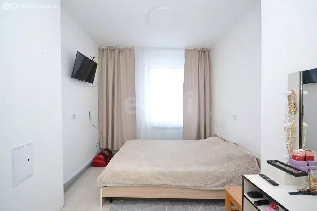 3-комнатная квартира: Якутск, улица Автострада 50 лет Октября, 4/2 ... - Фото 1