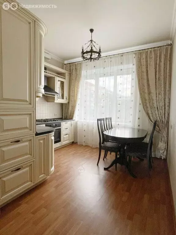 3-комнатная квартира: Омск, улица Красный Путь, 28 (87.6 м) - Фото 2