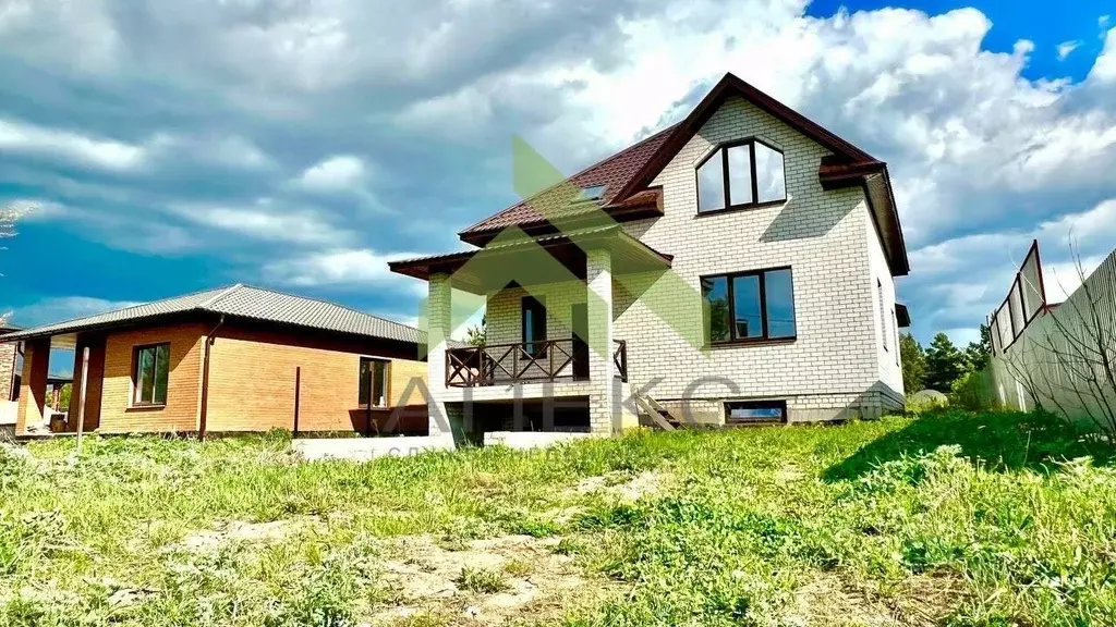 Дом в Воронежская область, с. Новая Усмань ул. Титова, 12 (251 м) - Фото 0