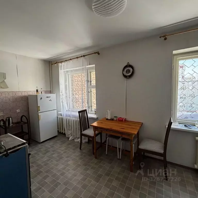 2-к кв. Коми, Сыктывкар ул. Кутузова, 17 (70.0 м) - Фото 2