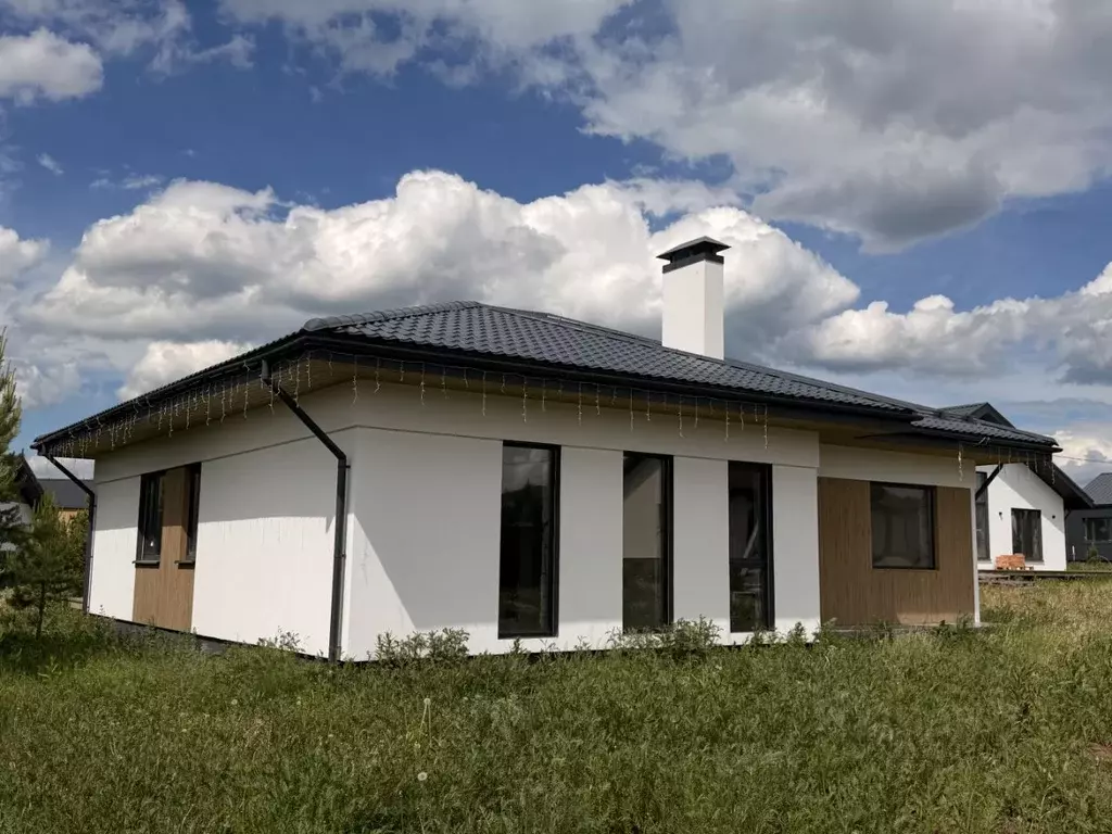 Дом в Свердловская область, Белоярский муниципальный округ, пос. ... - Фото 1