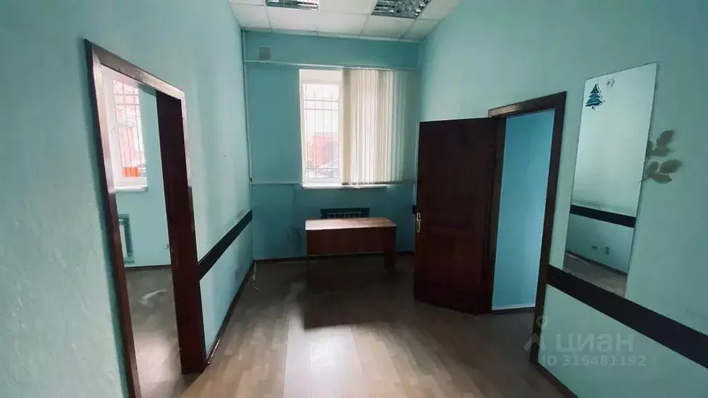 Офис в Саратовская область, Саратов ул. Имени Челюскинцев, 112 (42 м) - Фото 1