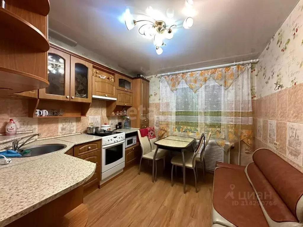 2-к кв. Приморский край, Владивосток ул. Гризодубовой, 65 (50.0 м) - Фото 0