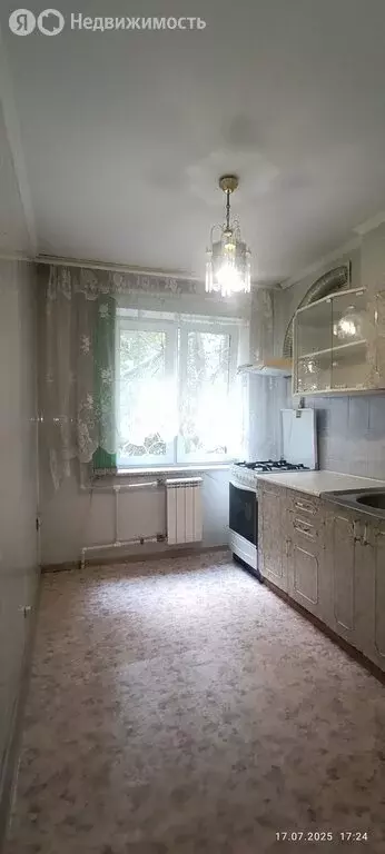 4-комнатная квартира: Омск, улица Лукашевича, 7 (60.8 м) - Фото 0