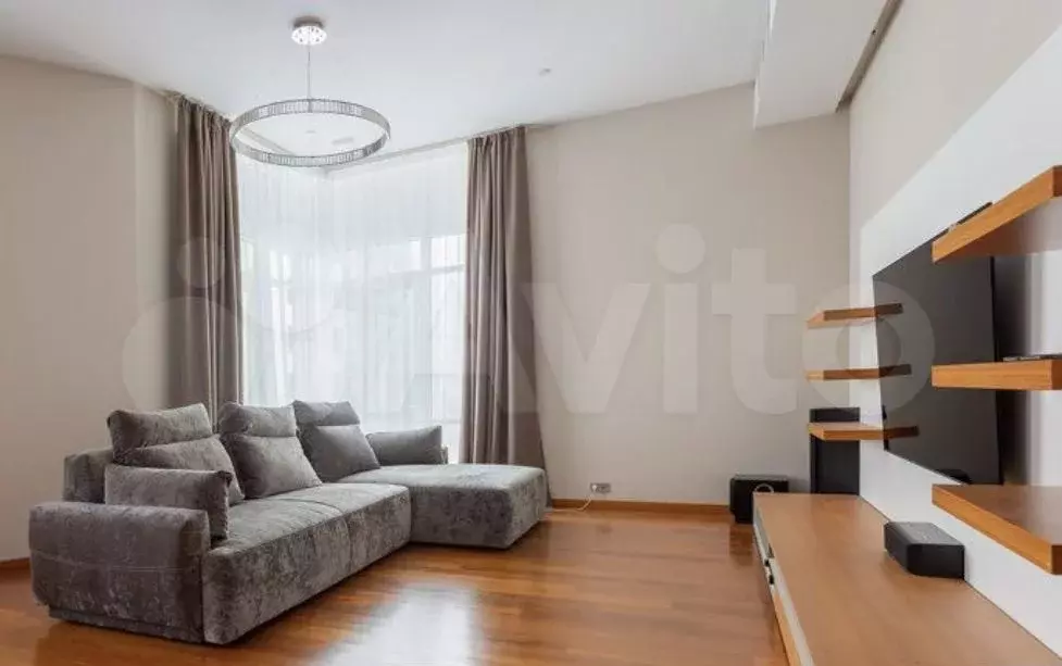 2-к. квартира, 130 м, 35/47 эт. - Фото 1