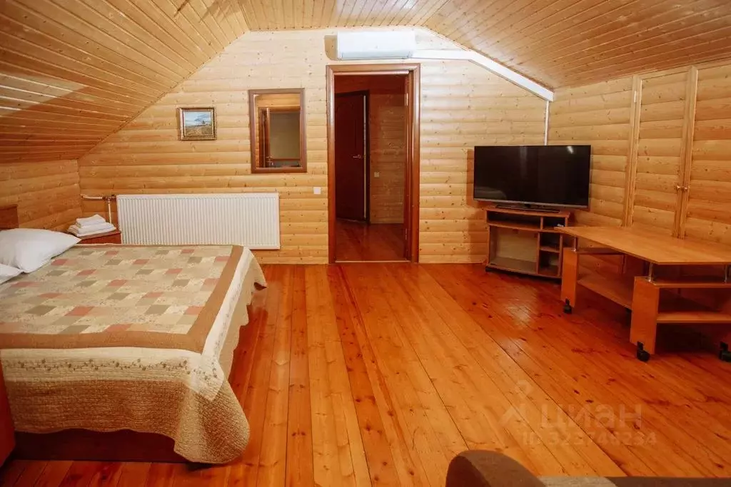 Комната Владимирская область, Суздаль Садовый пер., 12Б - Фото 1