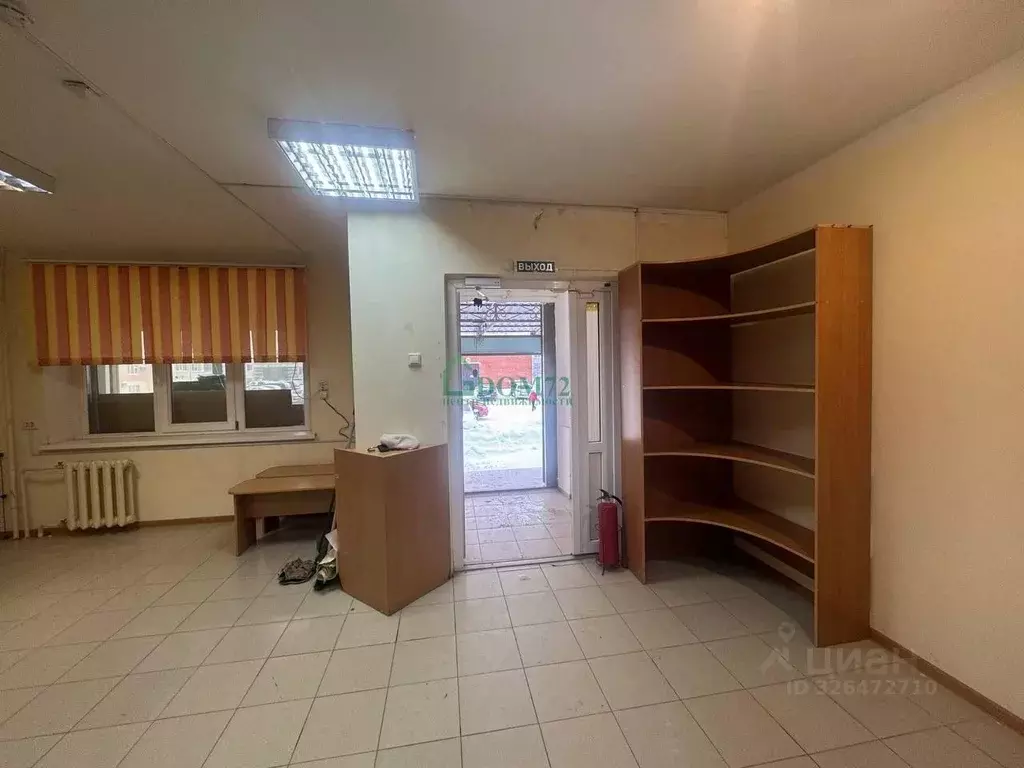 Помещение свободного назначения в Тюменская область, Тобольск 7-й мкр, ... - Фото 1