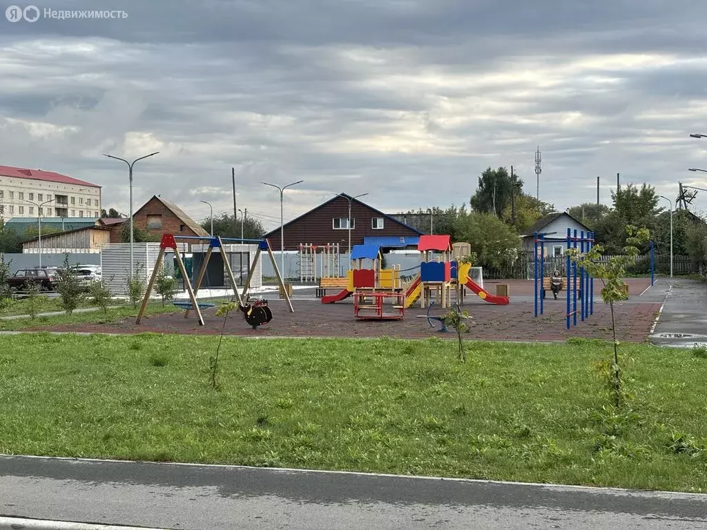 2-комнатная квартира: Сухой Лог, улица Белинского, 40 (51 м) - Фото 1