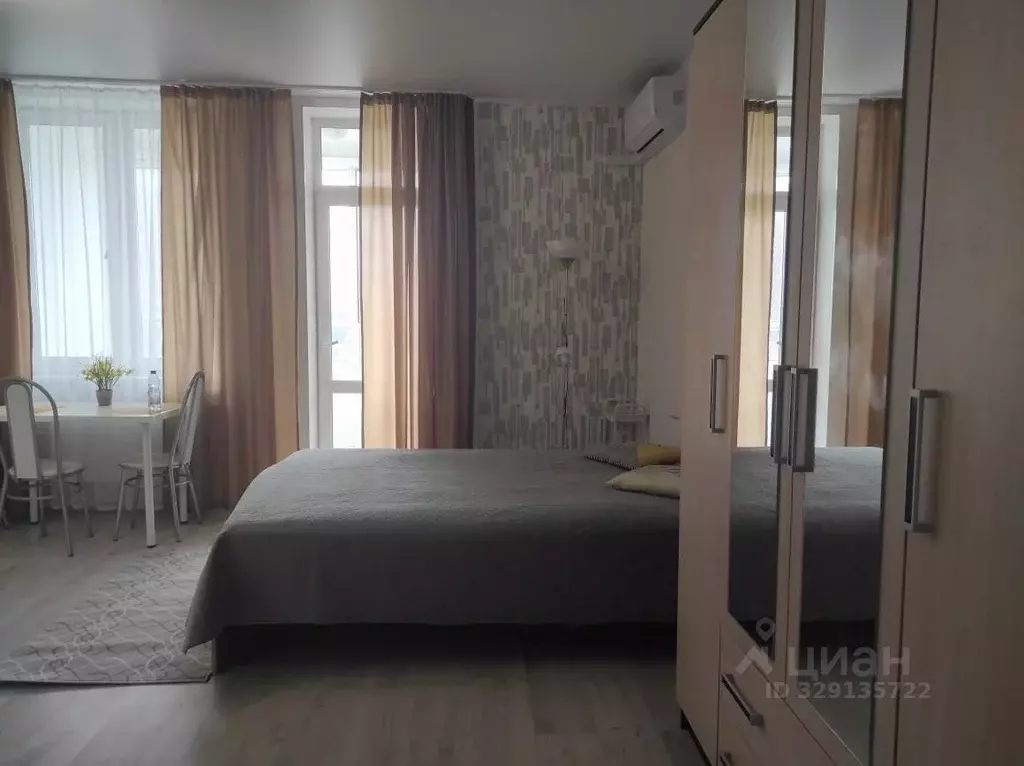 Студия Свердловская область, Екатеринбург ул. Азина, 22/2 (30.0 м) - Фото 1