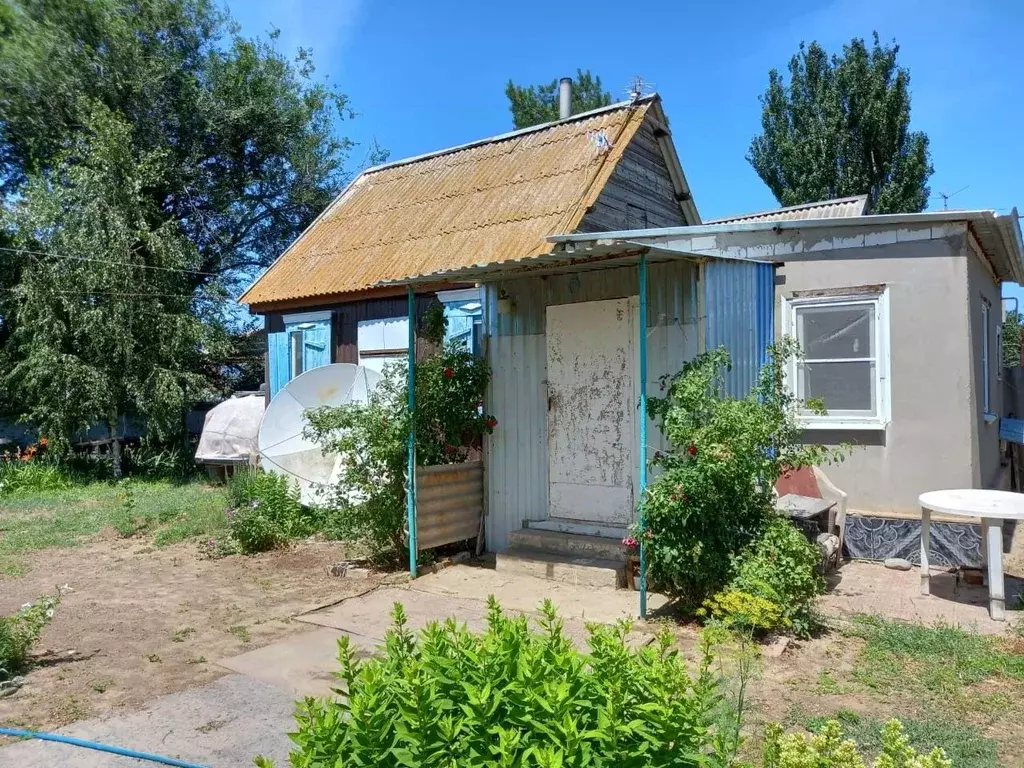 Дом в Астраханская область, Наримановский район, с. Барановка ... - Фото 1