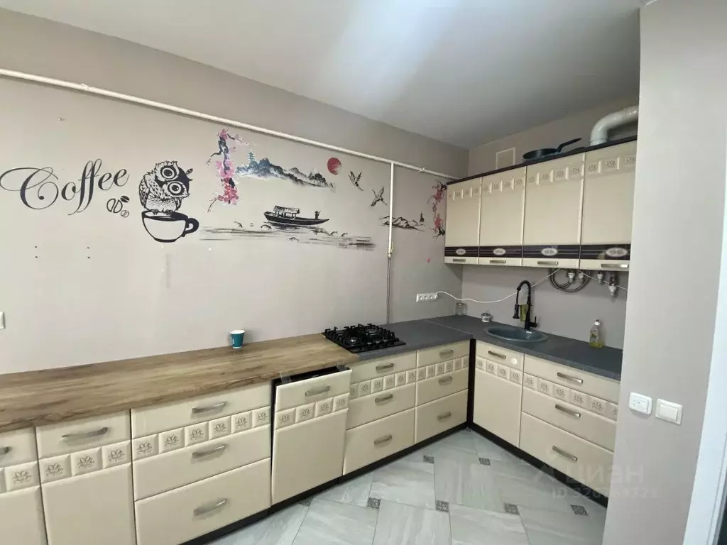 2-к кв. Краснодарский край, Горячий Ключ Псекупская ул., 2А (75.0 м) - Фото 1