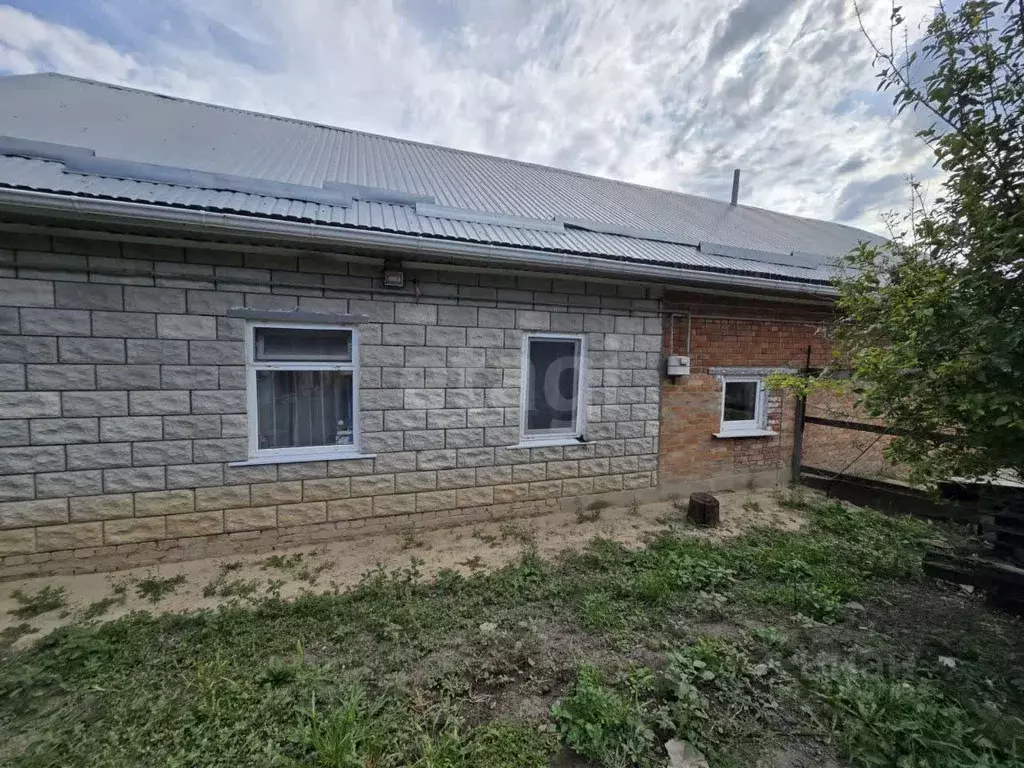 Дом в Белгородская область, Валуйский муниципальный округ, с. Лавы ул. ... - Фото 1