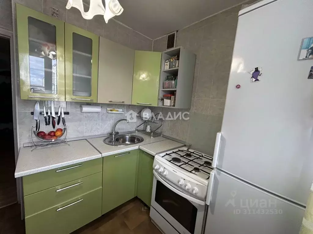 3-к кв. Волгоградская область, Волгоград бул. Энгельса, 9 (65.6 м) - Фото 1