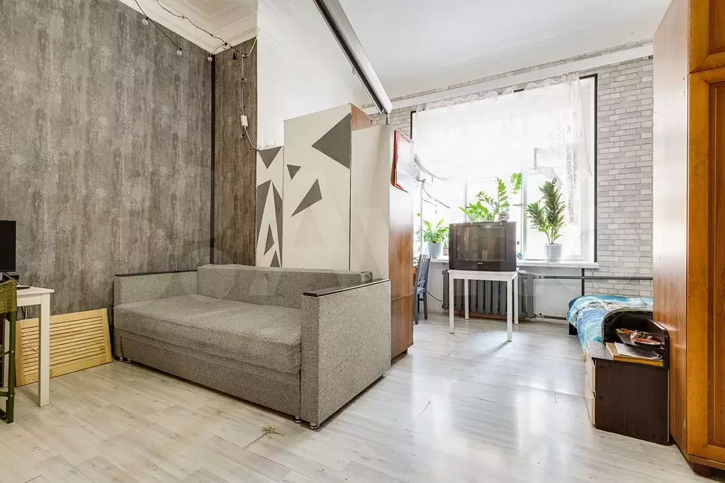 Комната 30 м в 8-к., 4/7 эт. - Фото 0
