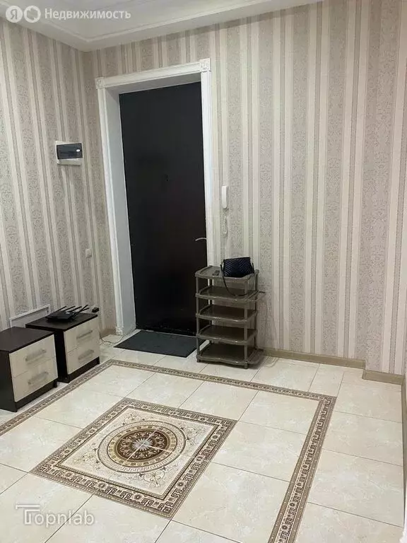 3-комнатная квартира: Махачкала, проспект Имама Шамиля, 36 (85 м) - Фото 1