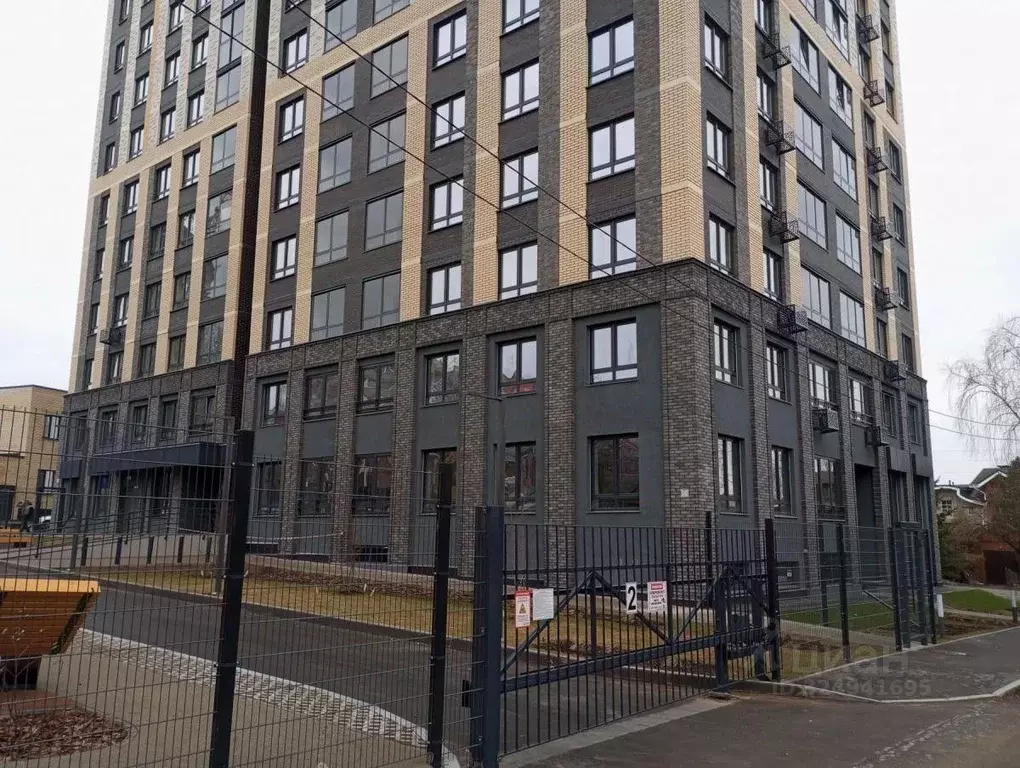Помещение свободного назначения в Удмуртия, Ижевск ул. 8 Марта, 27 (59 ... - Фото 1