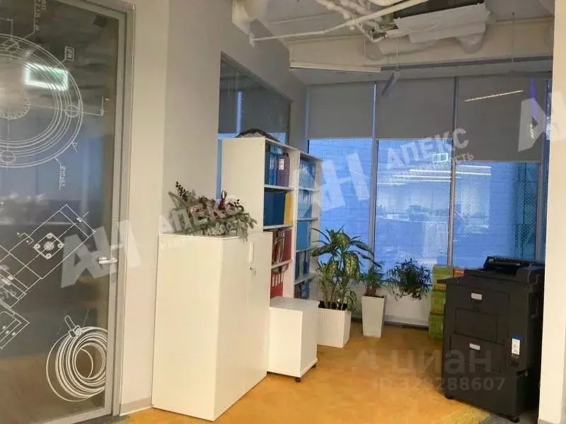 Помещение свободного назначения в Москва Ярцевская ул., 19 (733 м) - Фото 1