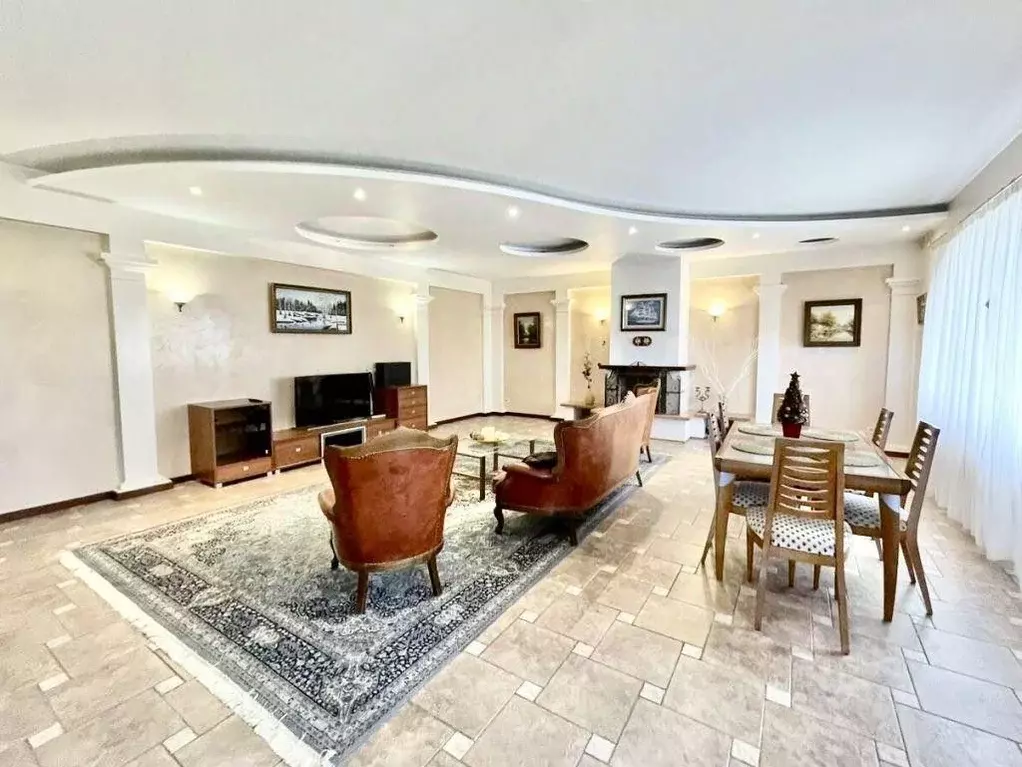 3-к кв. Самарская область, Самара ул. Циолковского, 1а (220.0 м) - Фото 2