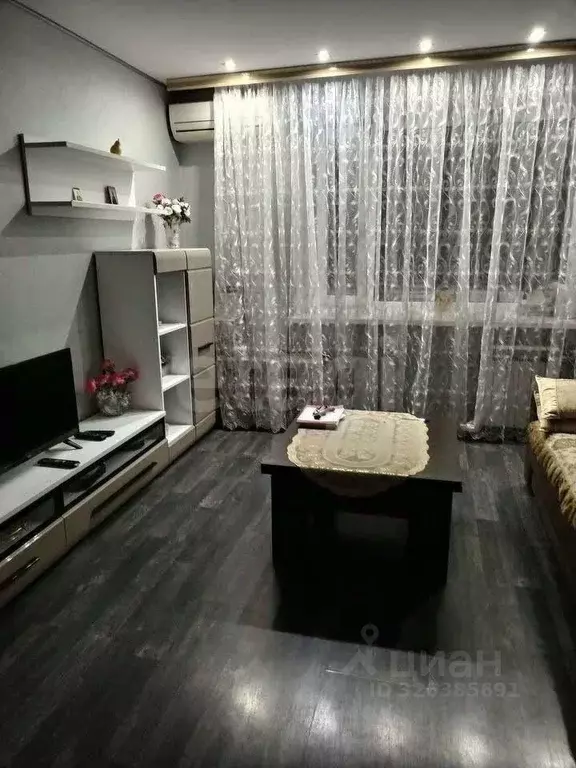 3-к кв. Липецкая область, Липецк ул. Космонавтов, 100 (60.7 м) - Фото 1