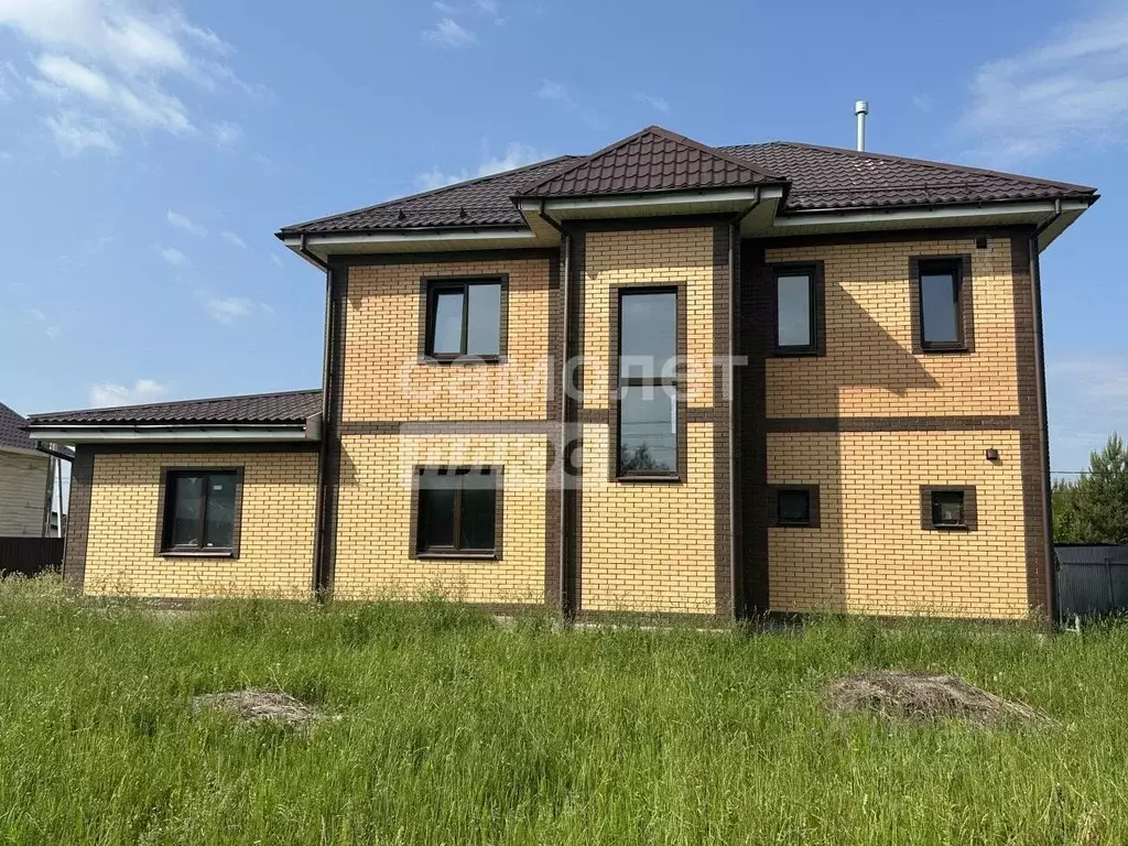 Коттедж в Калужская область, Совхоз Боровский с/пос, д. Комлево ул. ... - Фото 1