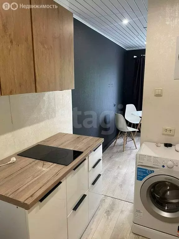 Квартира-студия: Омск, проспект Королёва, 4А (19 м) - Фото 0