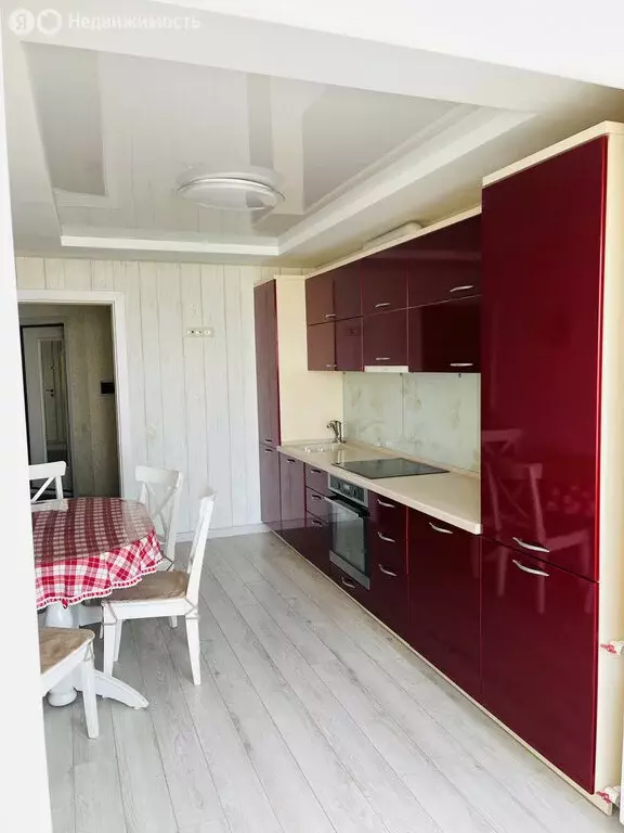 3-комнатная квартира: Томск, улица Матросова, 3 (85 м) - Фото 1