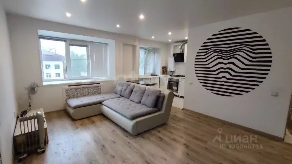 1-к кв. Коми, Ухта ул. Савина, 3 (30.7 м) - Фото 0