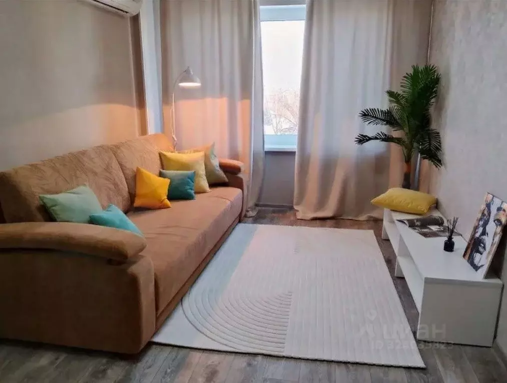 3-к кв. Хакасия, Абакан Запорожская ул., 1 (54.3 м) - Фото 1