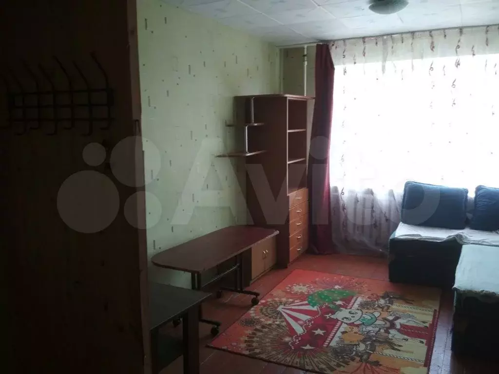 Комната 17 м в 5-к., 2/5 эт. - Фото 0