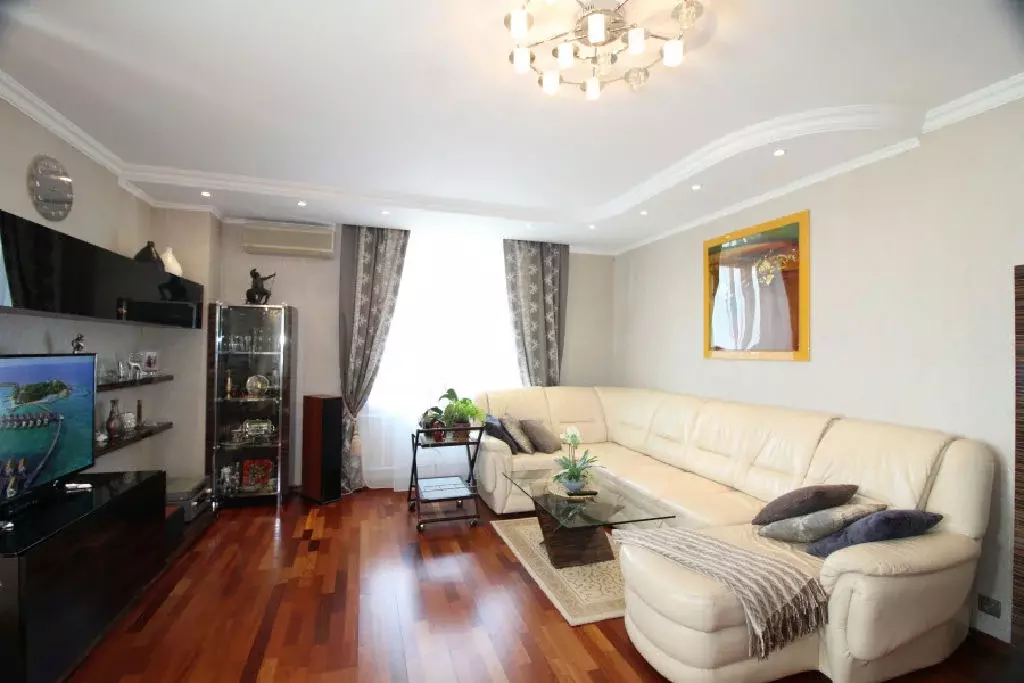 Продается 3-комнатная квартира - Фото 1