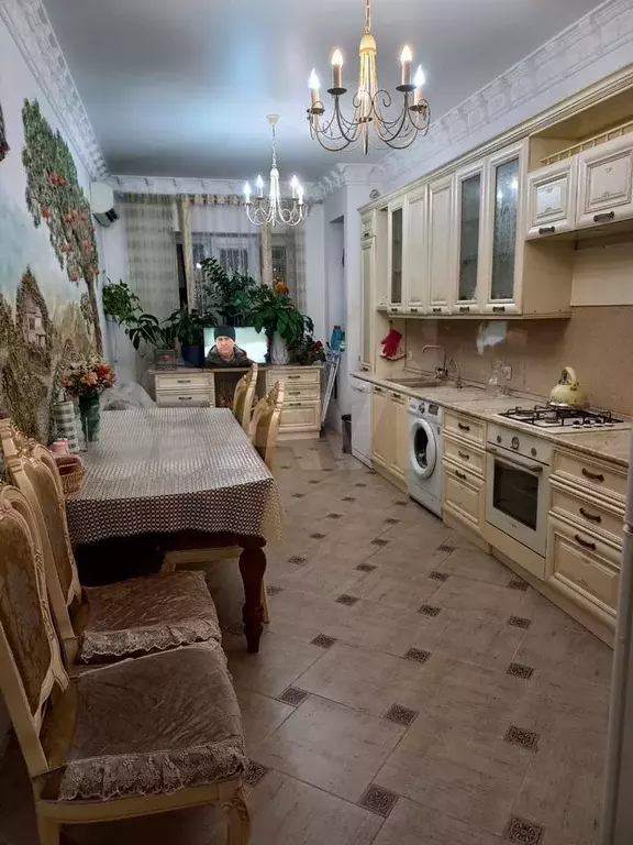 2-к. квартира, 80 м, 1/6 эт. - Фото 0