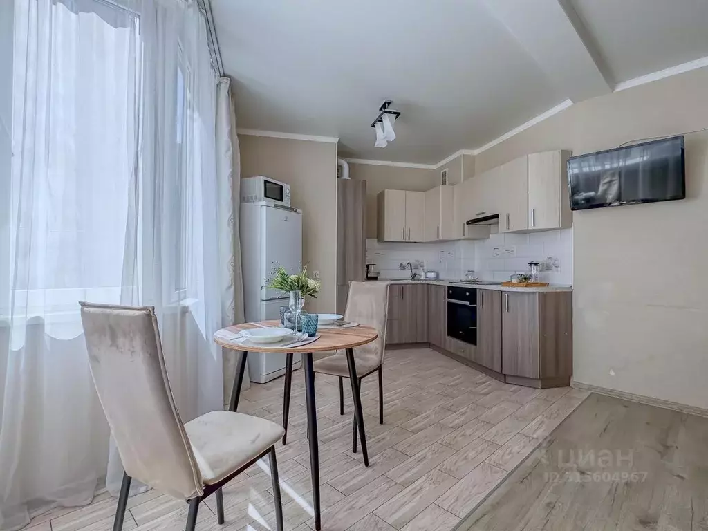 1-к кв. Астраханская область, Астрахань ул. Савушкина, 6к10 (35.0 м) - Фото 1