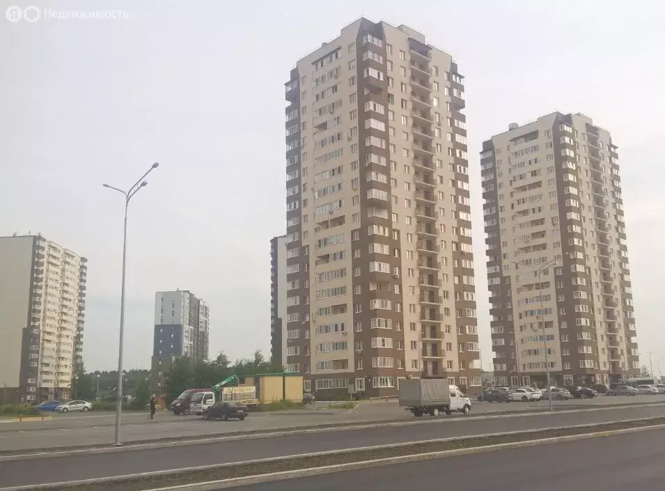 2-комнатная квартира: Тюмень, улица Фармана Салманова, 6 (49.9 м) - Фото 2