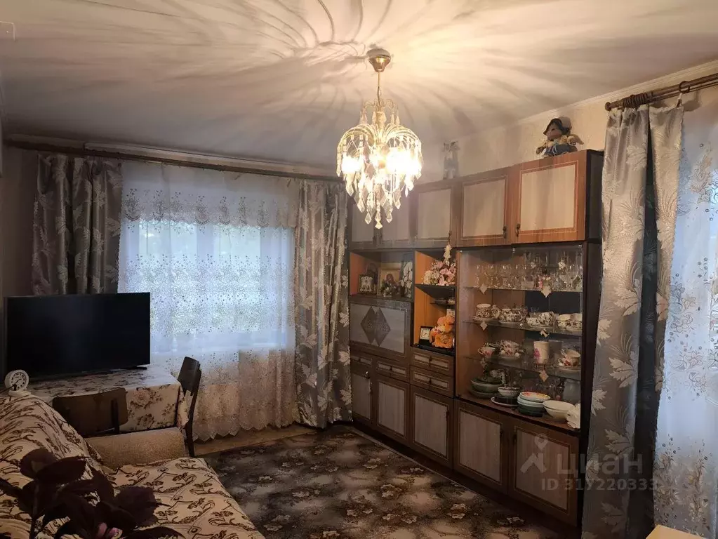 2-к кв. Красноярский край, Красноярск Медицинский пер., 11 (47.7 м) - Фото 0
