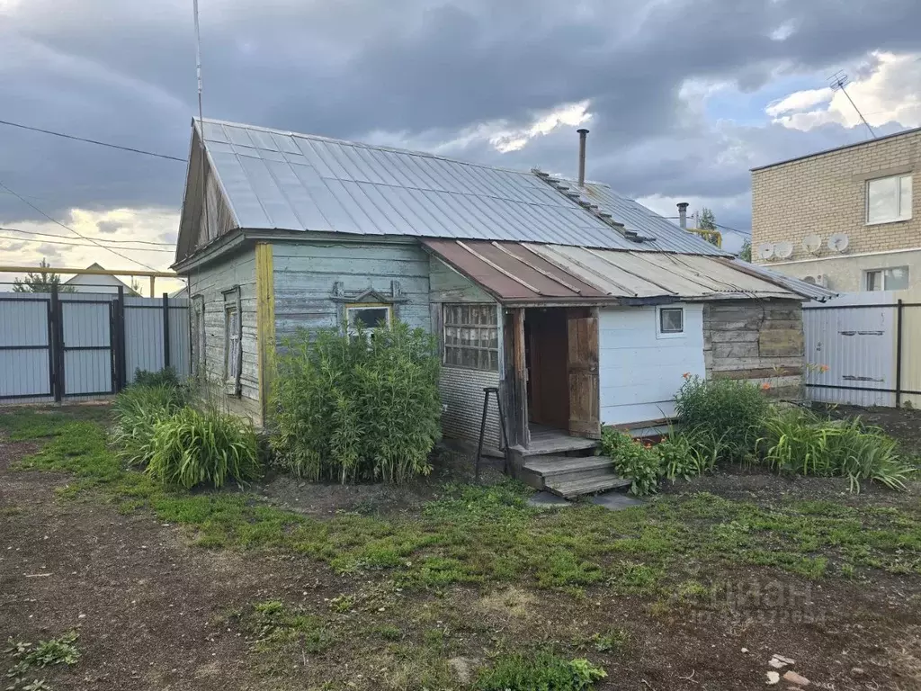 Дом в Самарская область, Большая Глушица с/пос, с. Большая Глушица ул. ... - Фото 2