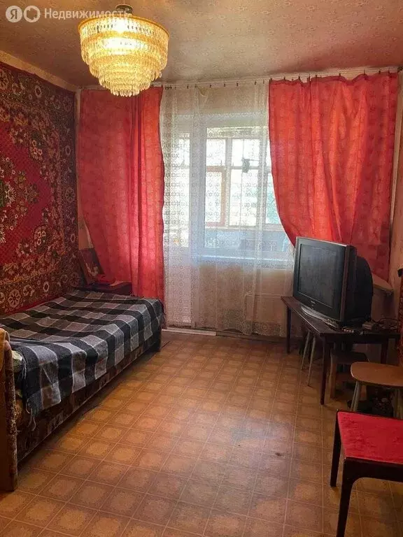 3-комнатная квартира: Тольятти, улица Голосова, 44 (68 м) - Фото 1