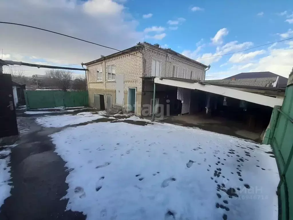 Дом в Карачаево-Черкесия, Прикубанский район, с. Чапаевское Набережная ... - Фото 0