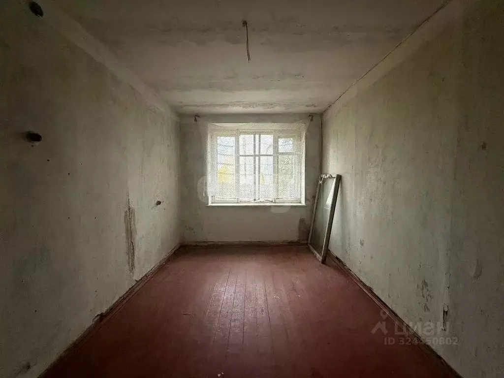 3-к кв. Ленинградская область, Тихвинское городское поселение, д. ... - Фото 1