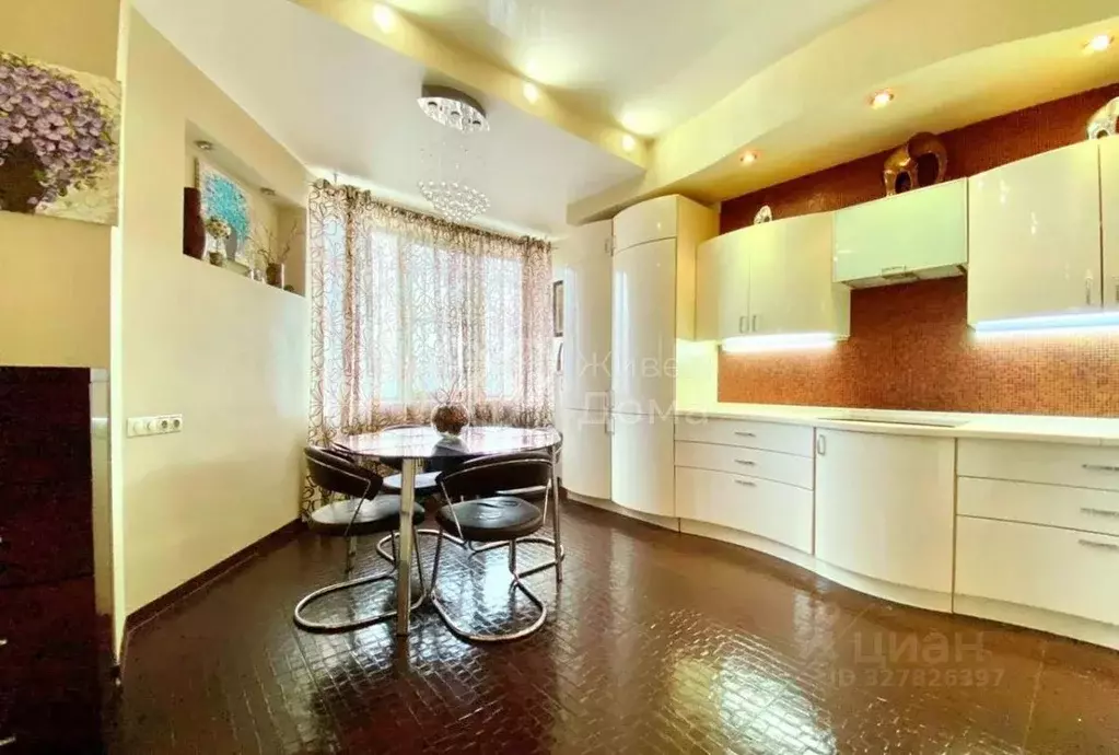 3-к кв. Волгоградская область, Волгоград Ангарская ул., 71 (134.6 м) - Фото 2